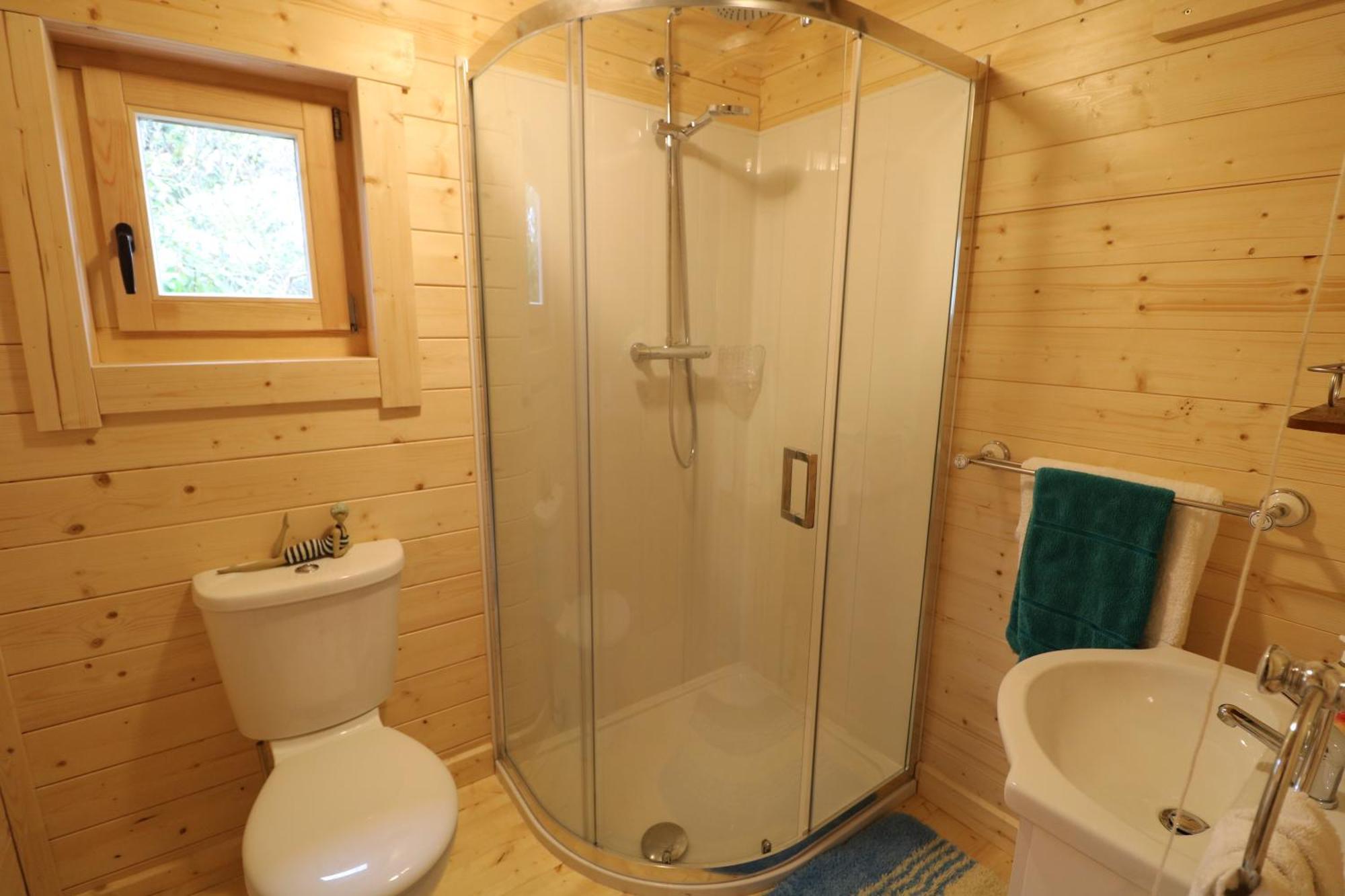 Inisean Lodge Log Cabin -Part Of Inisean B&B Дънглоу Екстериор снимка