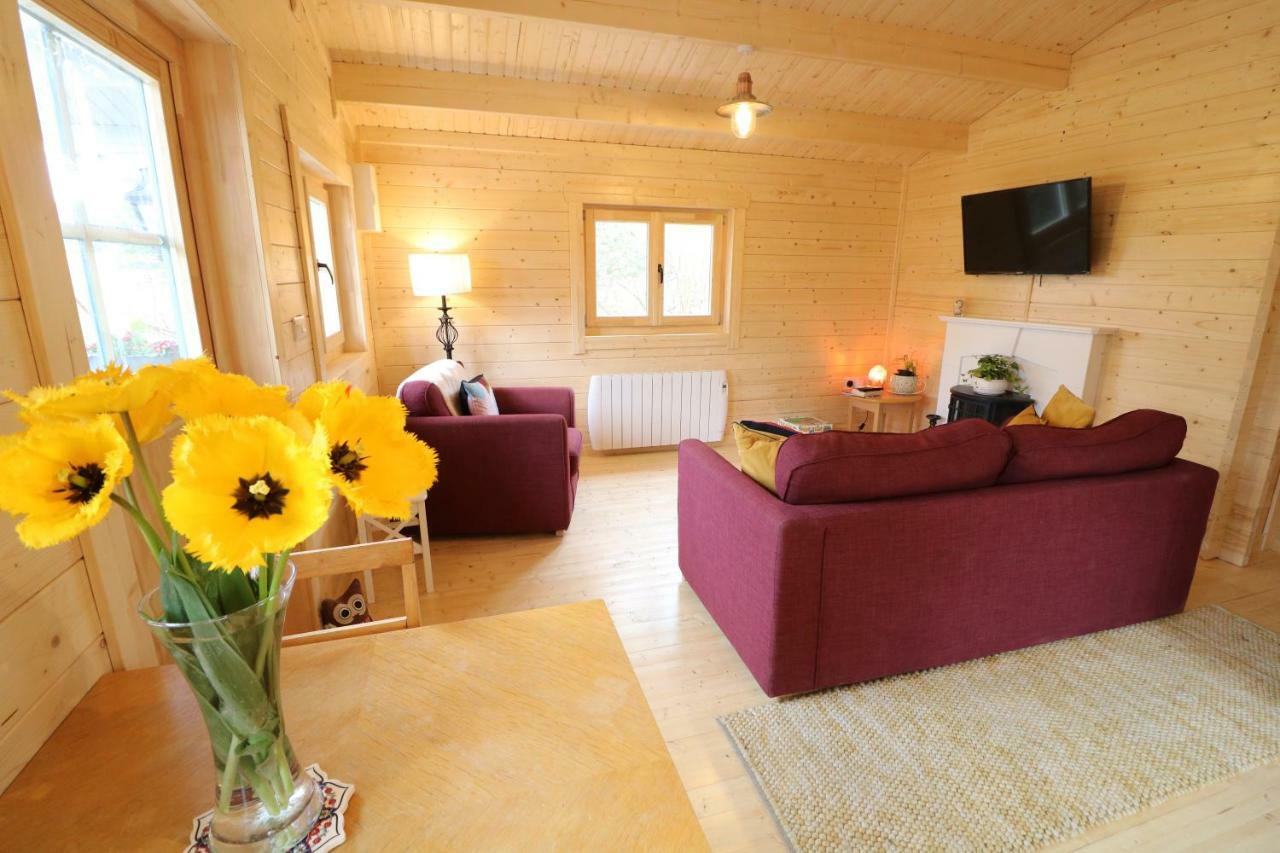 Inisean Lodge Log Cabin -Part Of Inisean B&B Дънглоу Екстериор снимка