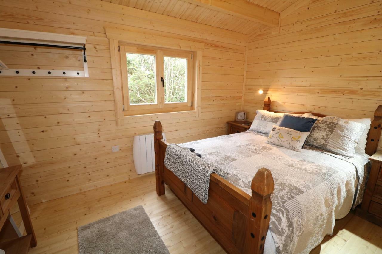 Inisean Lodge Log Cabin -Part Of Inisean B&B Дънглоу Екстериор снимка